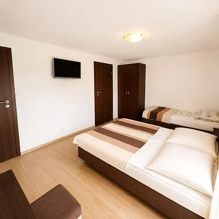 U Moniki - Tatra Mountain View, Free Parking & Wifi Gæstehus 3*